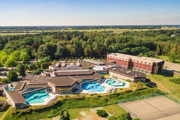 Luchtfoto van het hotel en de faciliteiten | Klein Vink